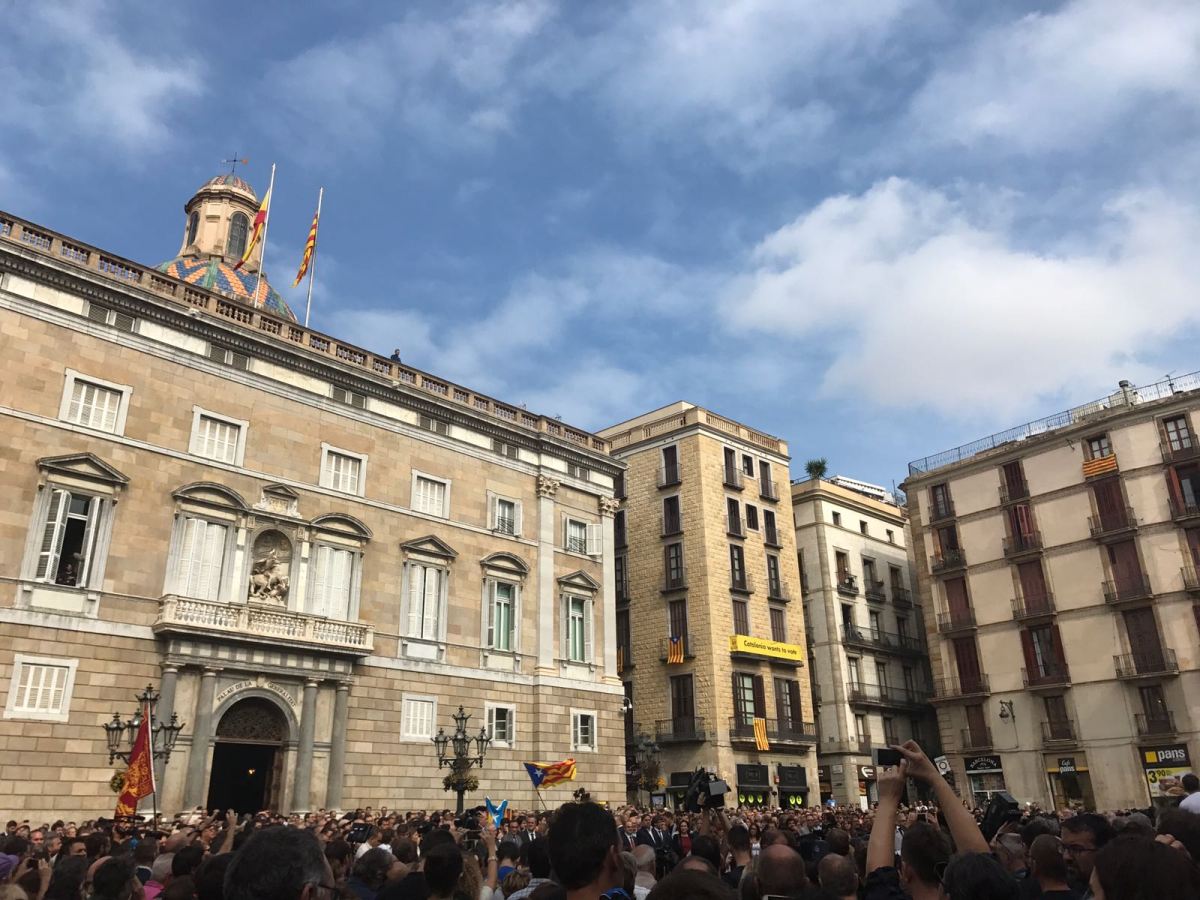 Trias retreu Colau que faci una declaració institucional sobre l’1-O que va en contra de l’acord aprovat per majoria al Ple&nbsp;municipal