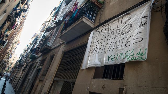 Cartel-calle-Vistalegre_EDIIMA20171121_0830_19